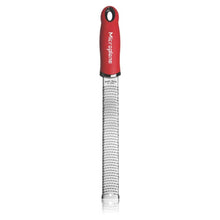 Rallador De Queso Zester Rojo Premium Clasicc Acero Inox. Antideslizante 32x5cm - Microplane